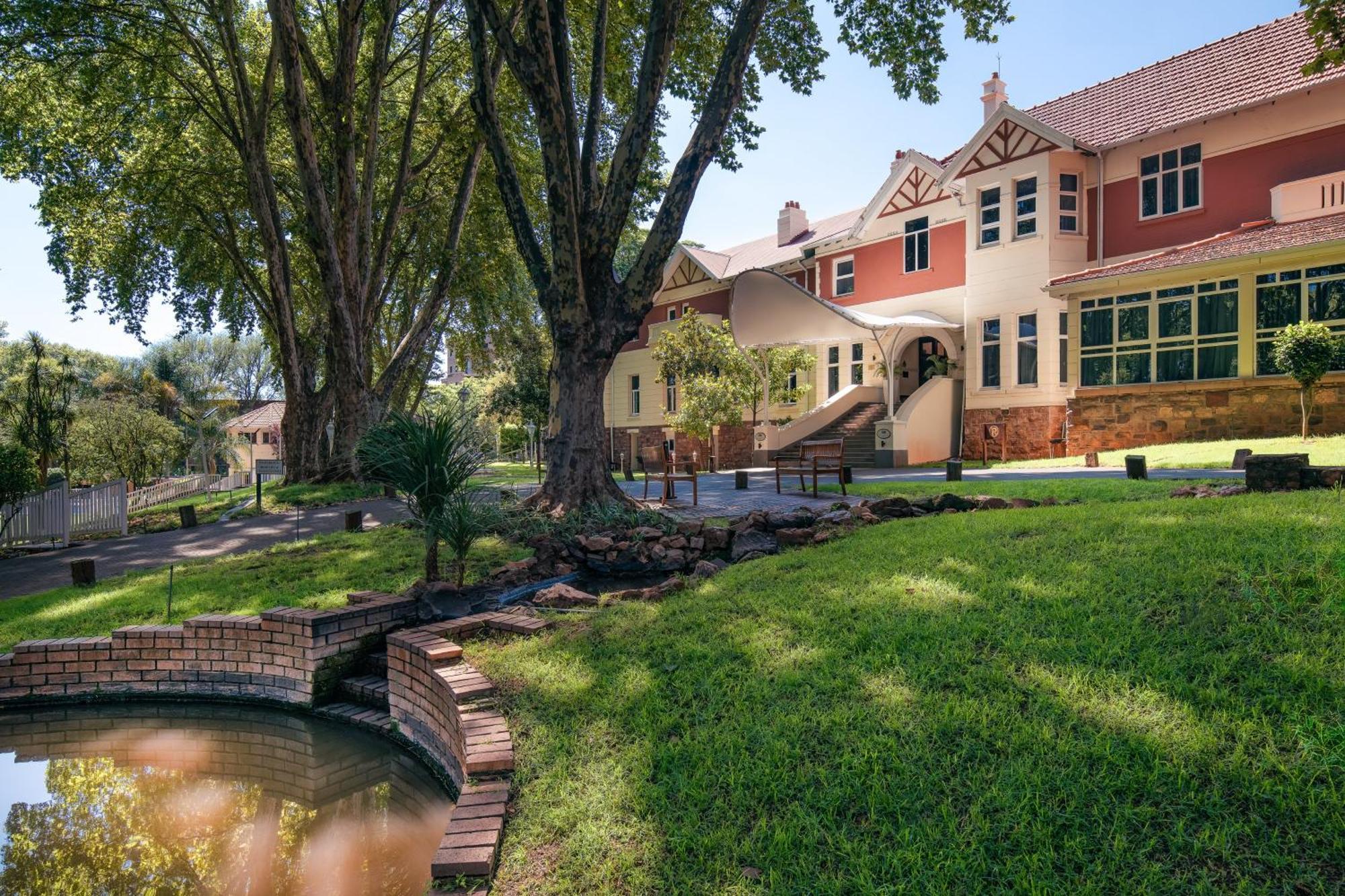 Holiday Inn - Johannesburg Sunnyside Park By Ihg Esterno foto