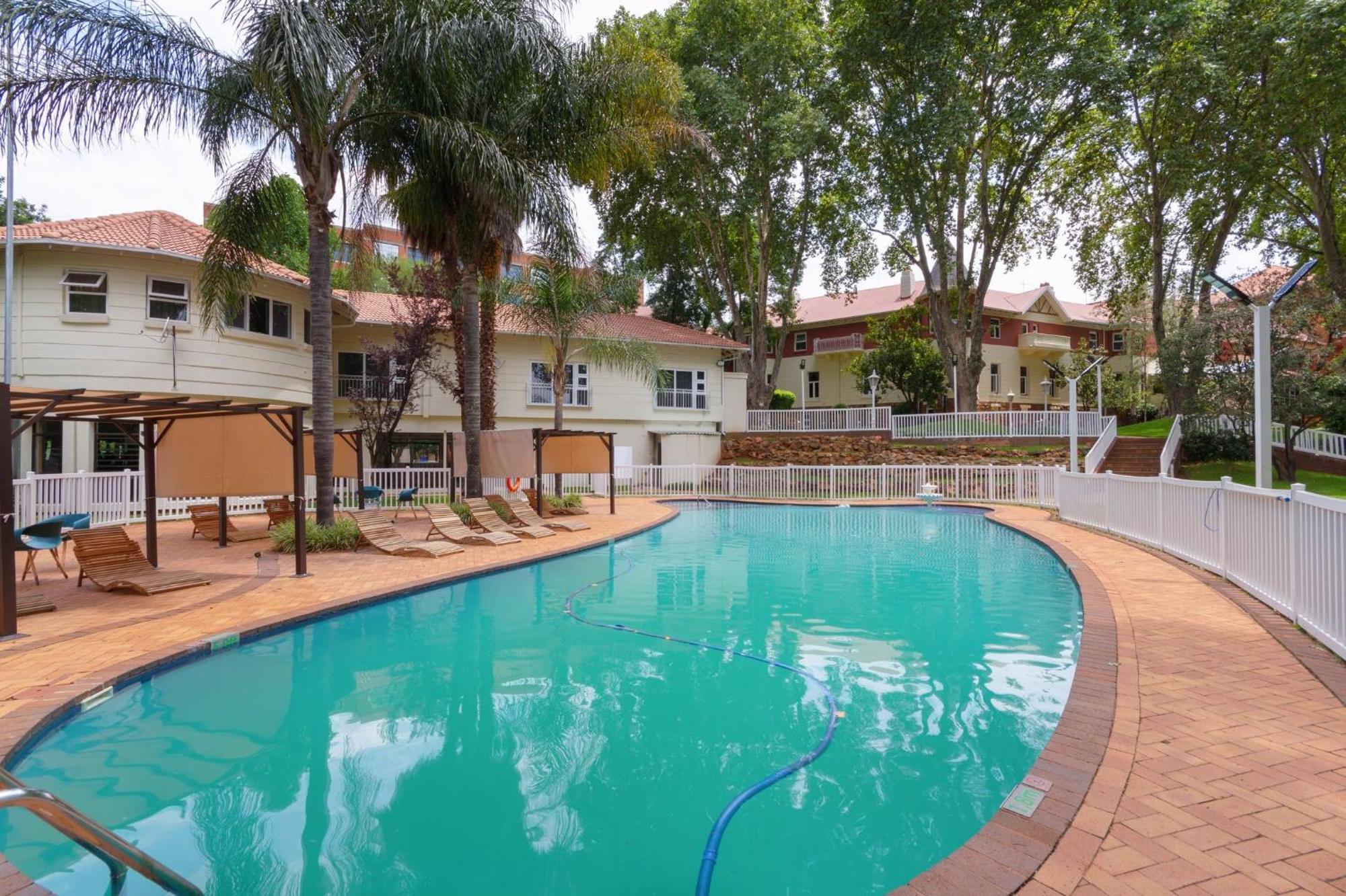 Holiday Inn - Johannesburg Sunnyside Park By Ihg Esterno foto