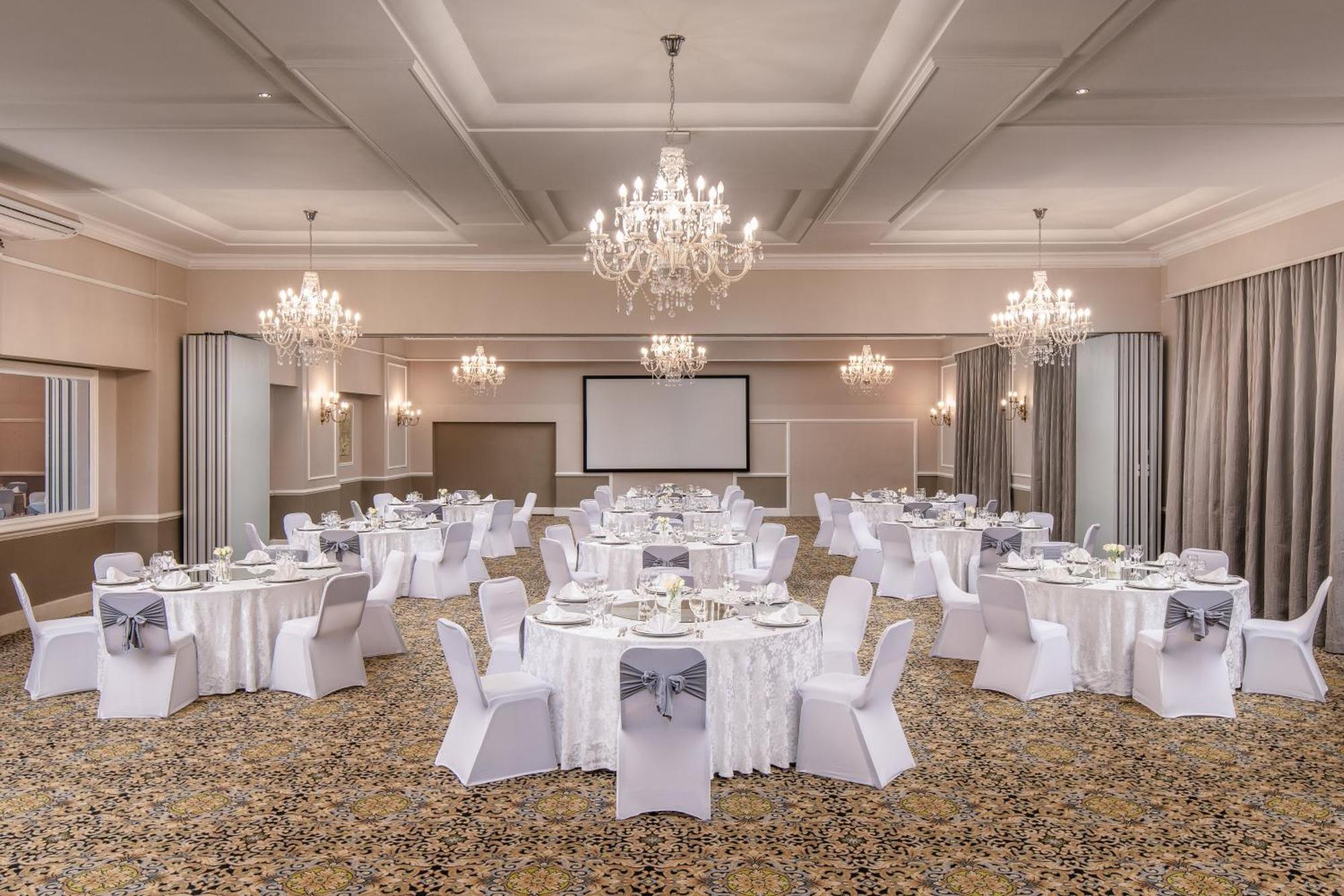 Holiday Inn - Johannesburg Sunnyside Park By Ihg Esterno foto