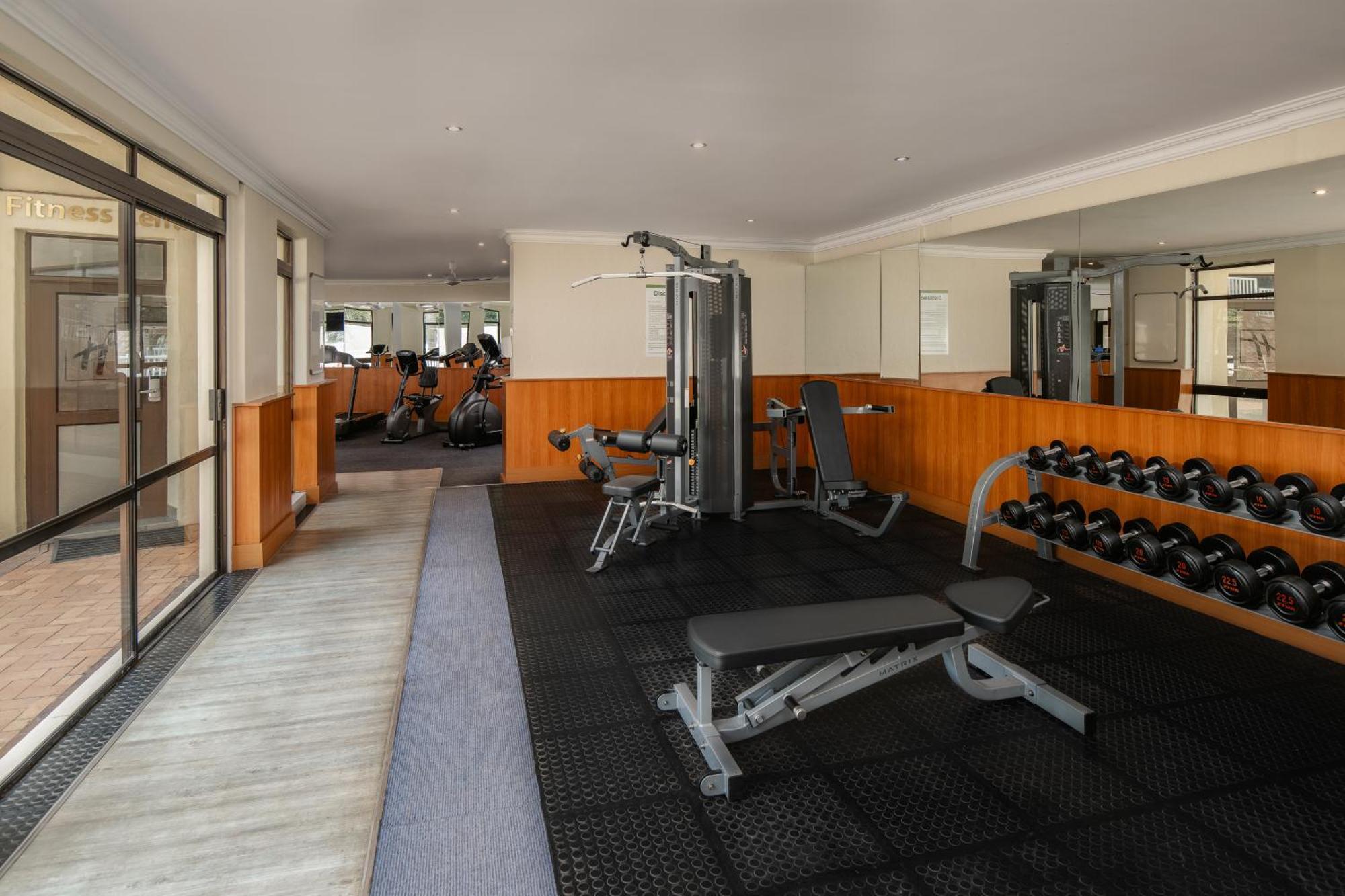 Holiday Inn - Johannesburg Sunnyside Park By Ihg Esterno foto
